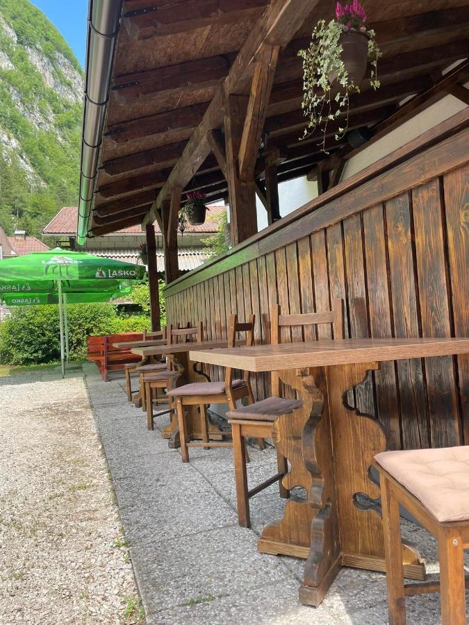 Hostel In Picerija Spajza موجسترانا المظهر الخارجي الصورة